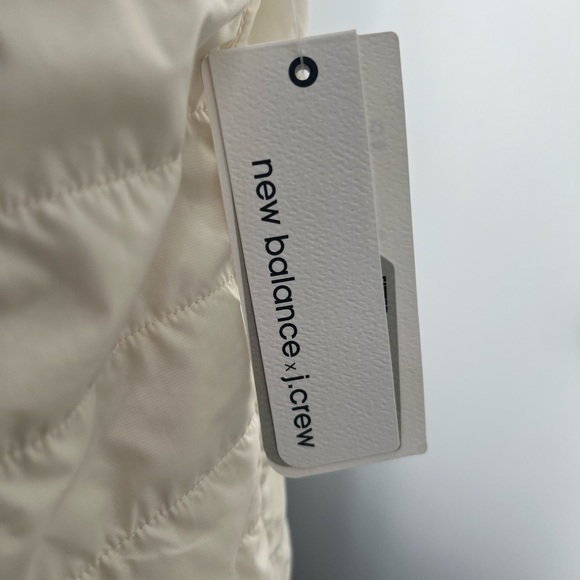 NWT vest - Picture 2 of 4